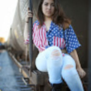 Meet your Posher, Kayla